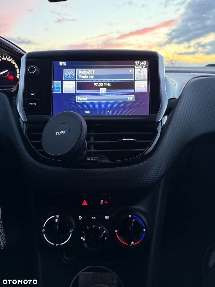 Peugeot 208 PureTech 82 Style - 14