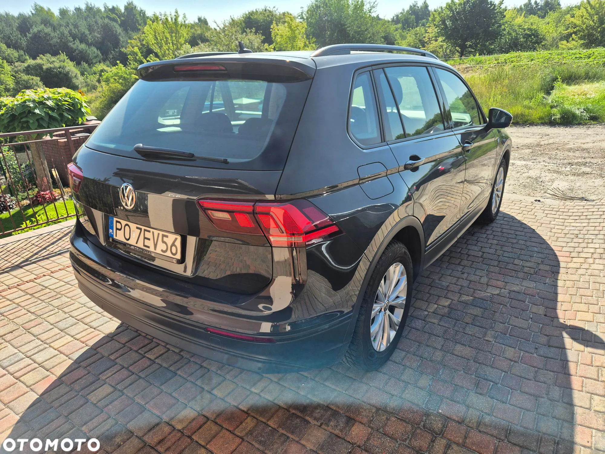Volkswagen Tiguan - 8