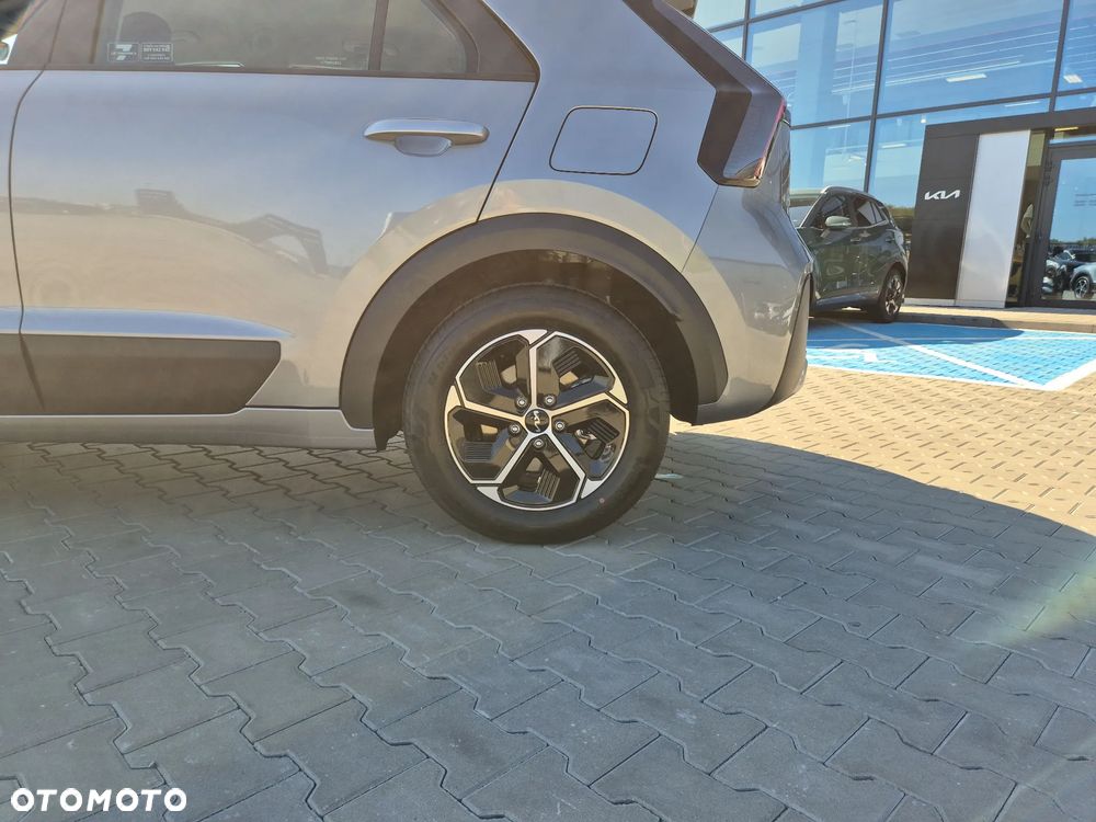 Kia Niro 1.6 GDI Hybrid M - 19