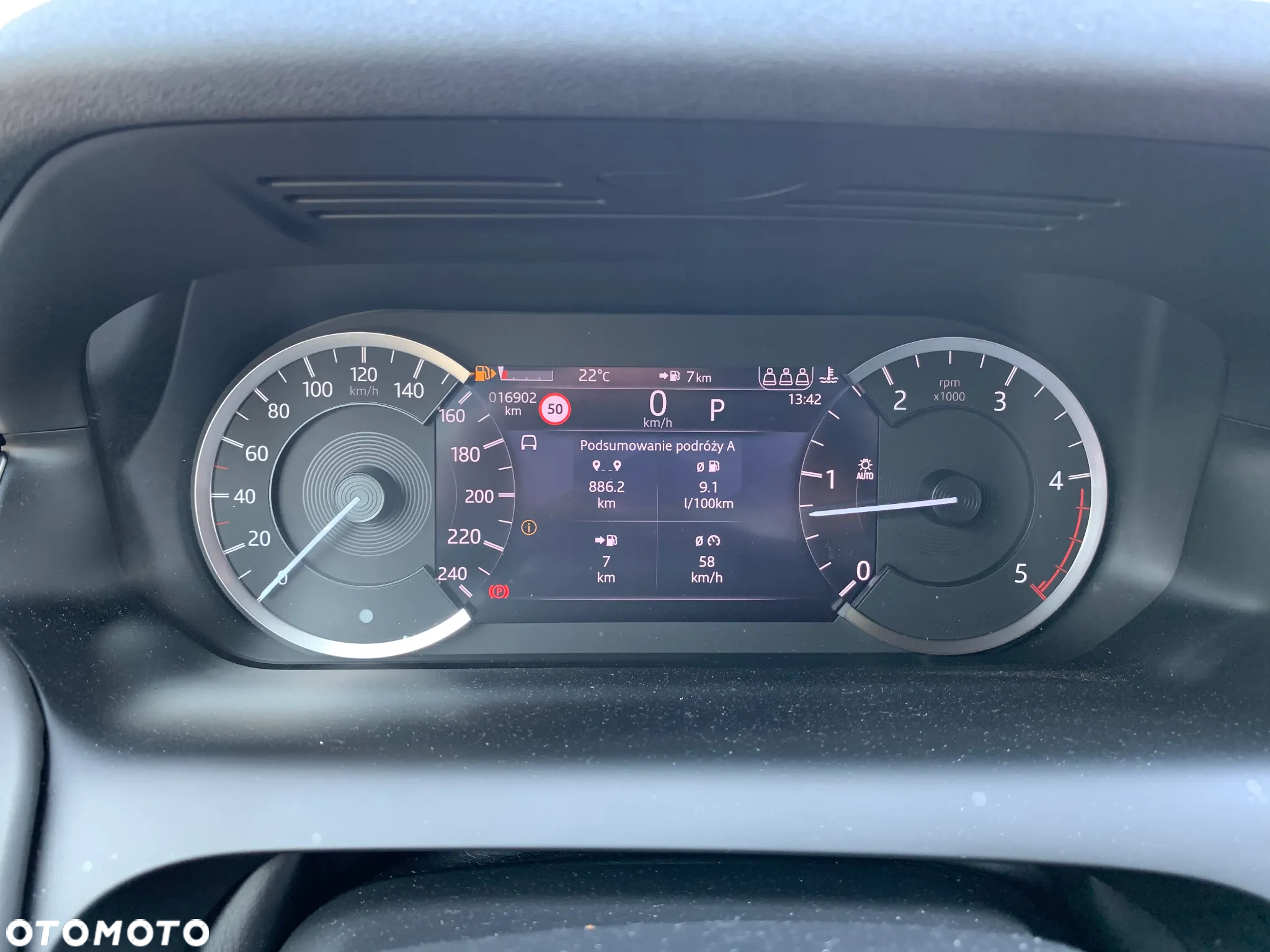 Land Rover Discovery Sport - 10