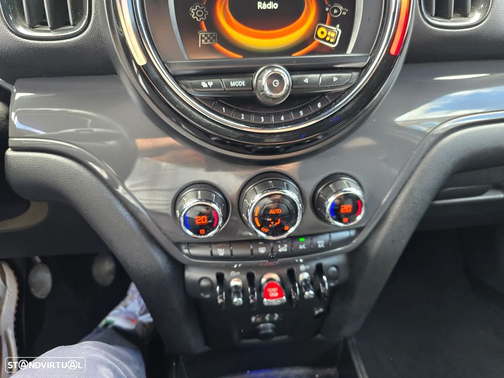 MINI Countryman Cooper D - 16