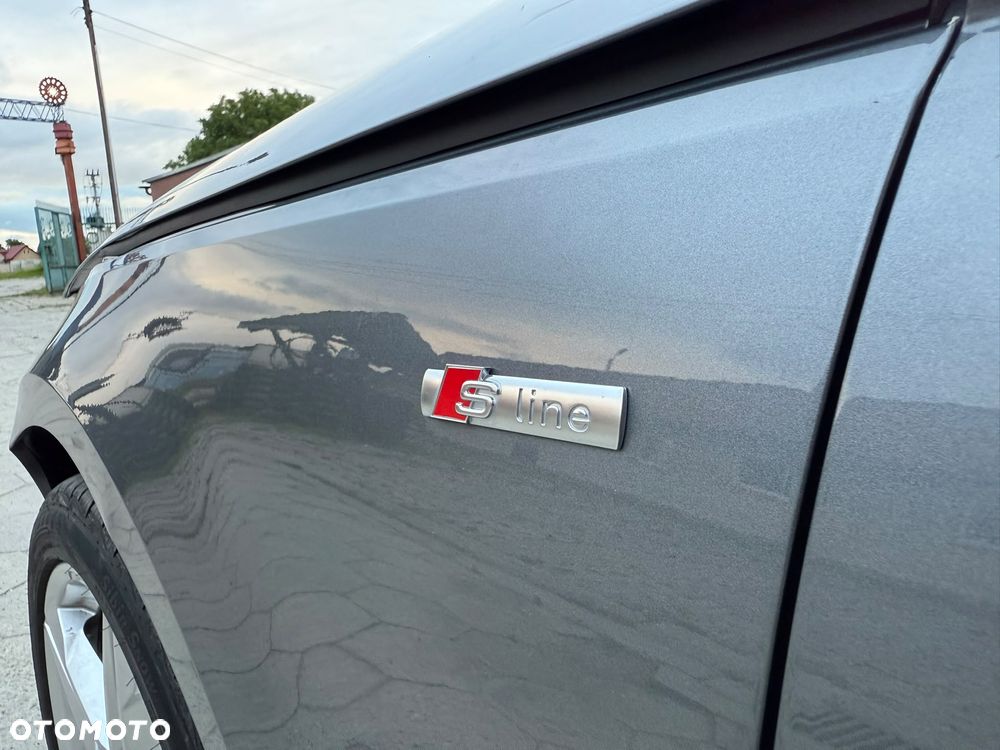 Audi A4 Avant 2.0 TDI S tronic sport - 35