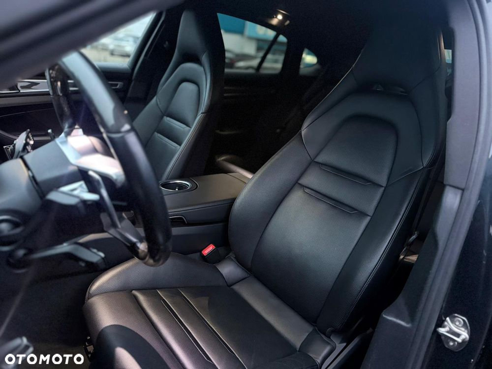 Porsche Panamera - 17