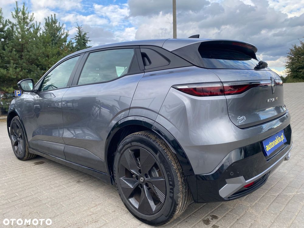 Renault Megane E-Tech 220 Comfort Range Techno - 2