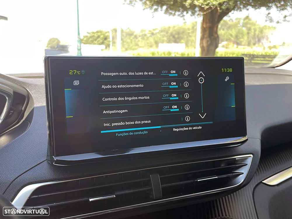 Peugeot 3008 1.6 Hybrid Allure Pack e-EAT8 - 28