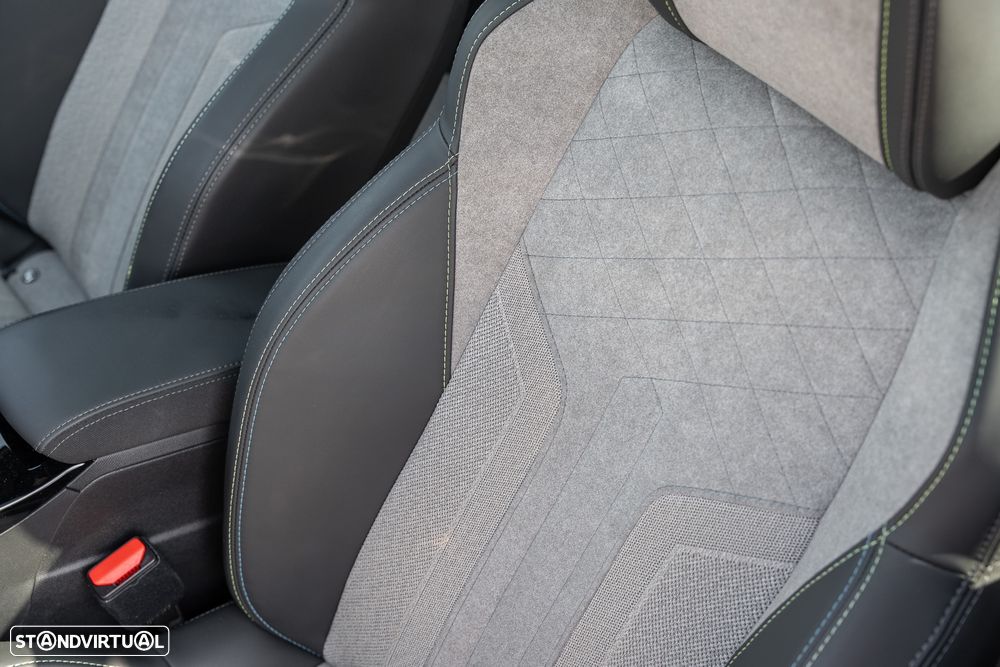 Peugeot e-208 50 kWh GT - 31