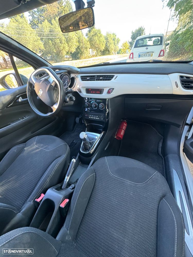 Citroën DS3 1.2 VTi So Chic - 15