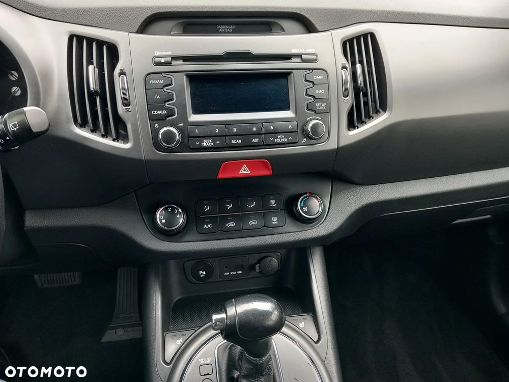 Kia Sportage 2.0 CVVT 4WD Automatik Vision - 25