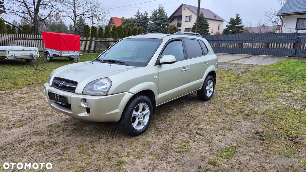 Hyundai Tucson 2.0 2WD GLS - 2