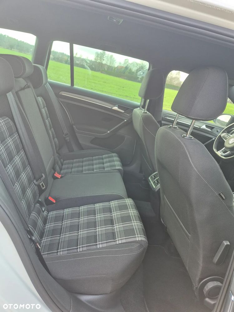 Volkswagen Golf GTD 2.0 TDI SCR DSG - 25