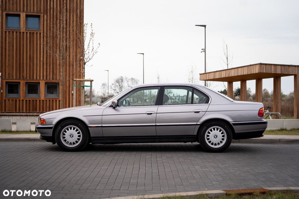BMW Seria 7 730i - 9