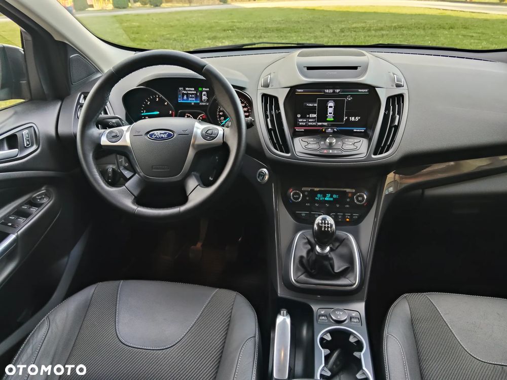 Ford Kuga 2.0 TDCi 4x4 Titanium - 31