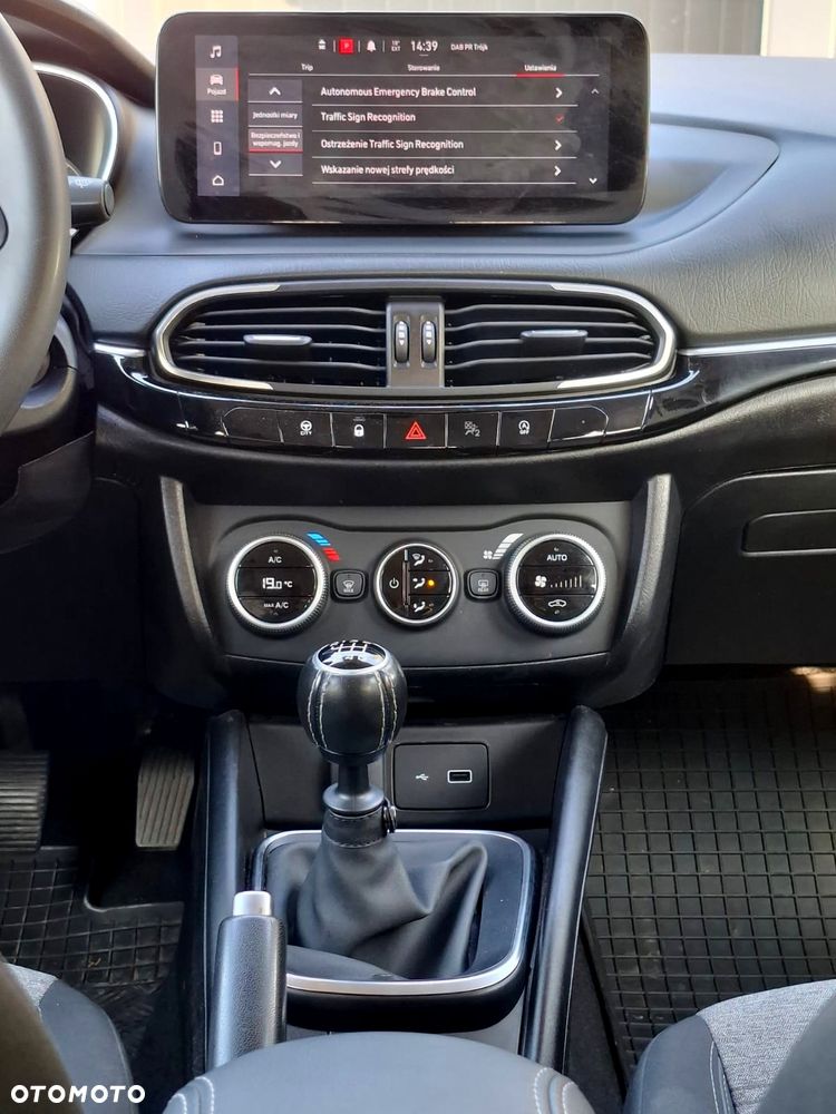 Fiat Tipo 1.6 MultiJet - 13
