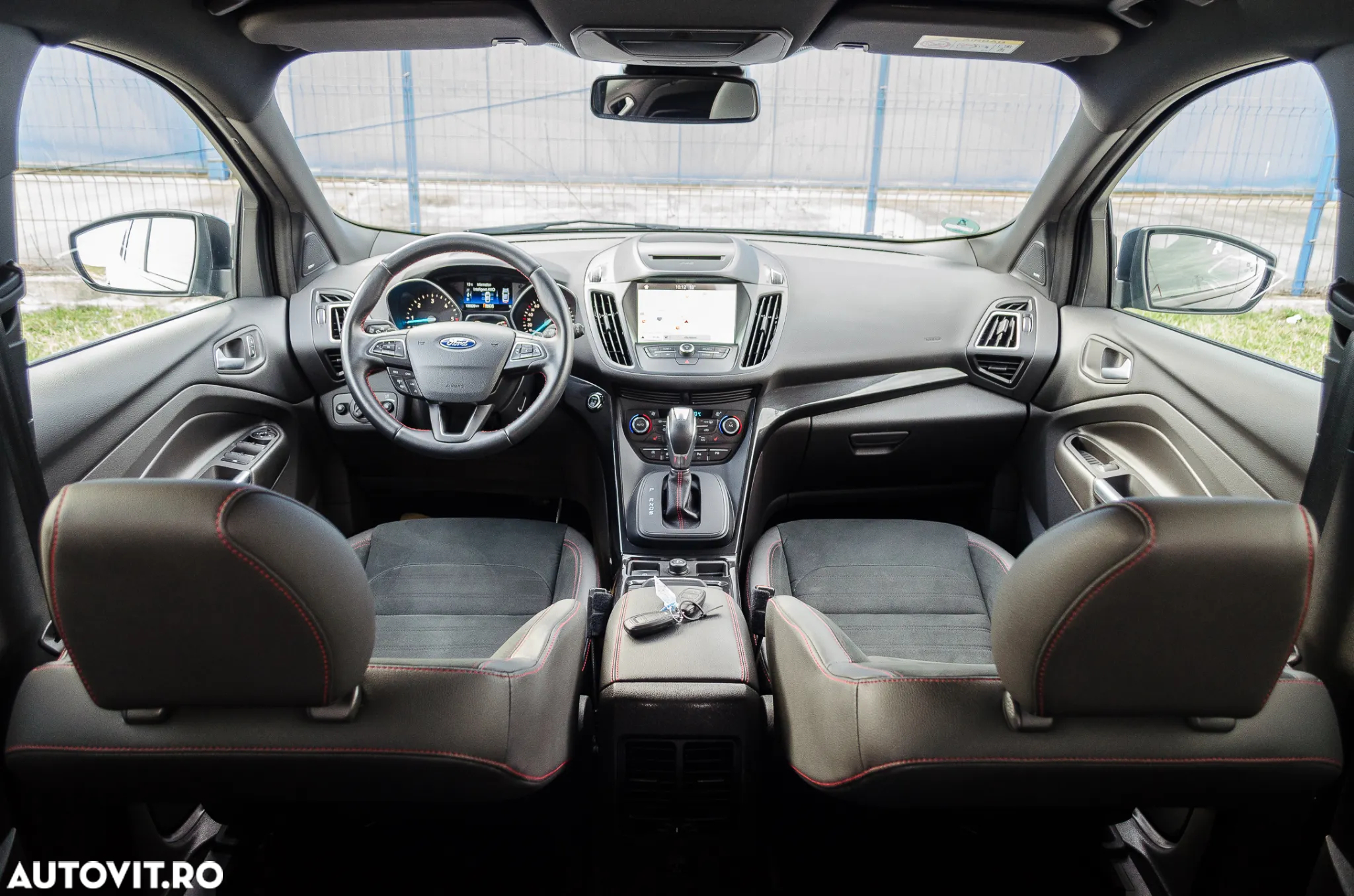 Ford Kuga 2.0 TDCi 4WD Powershift ST-Line - 8