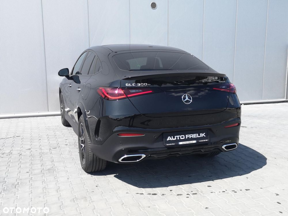 Mercedes-Benz GLC 300 e PHEV 4-Matic AMG Line - 12