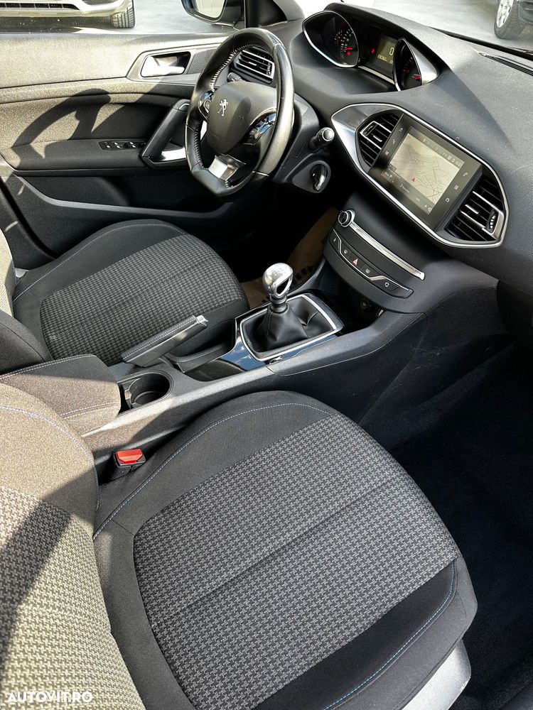 Peugeot 308 - 17