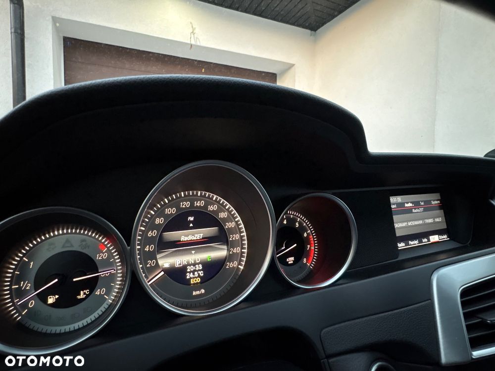 Mercedes-Benz Klasa C 180 (BlueEFFICIENCY) 7G-TRONIC - 32