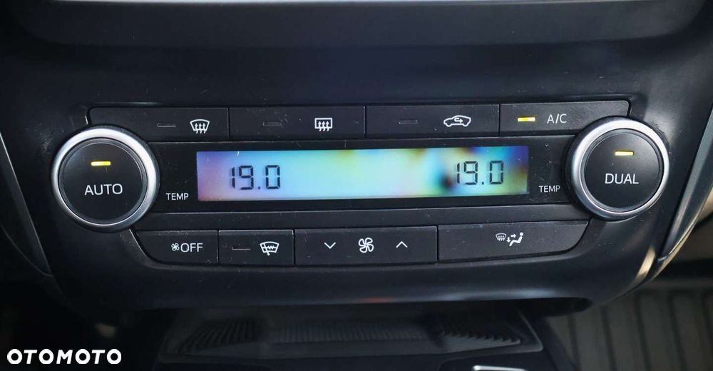 Toyota Avensis - 33