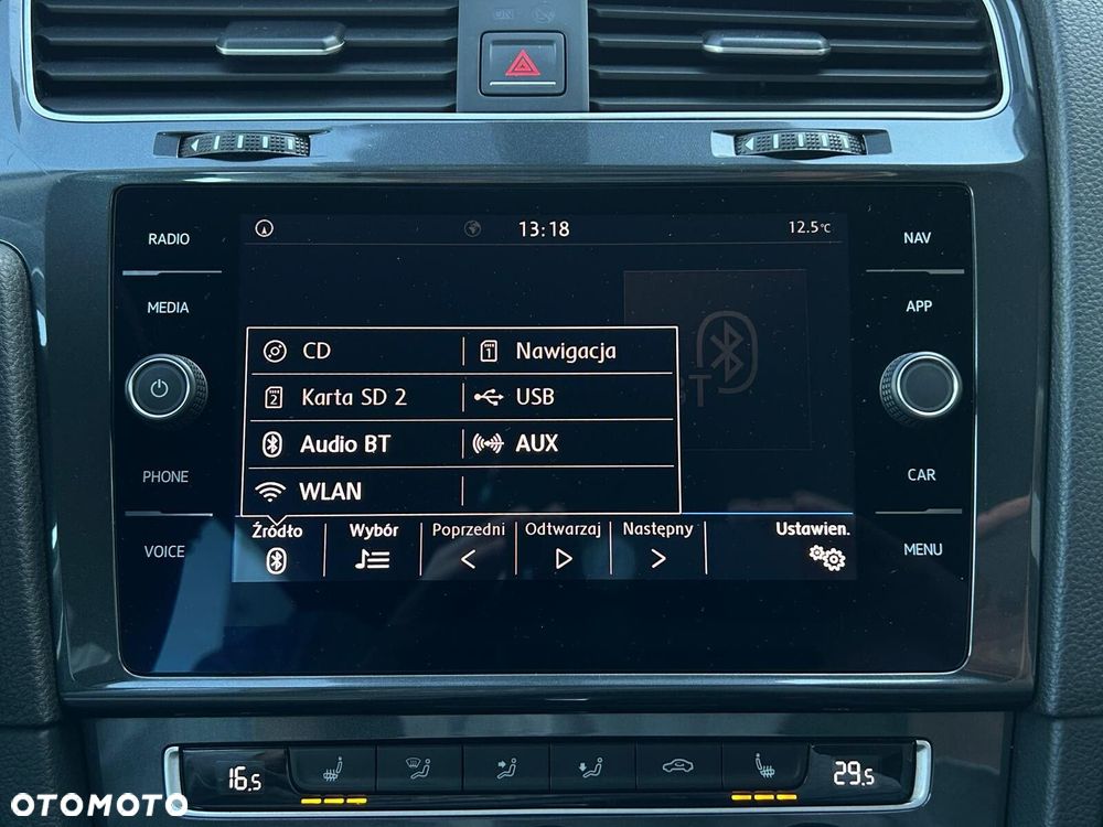 Volkswagen Golf - 31