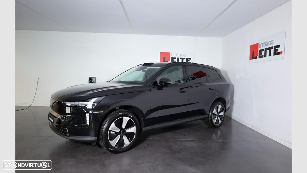 Volvo EX90 - 1