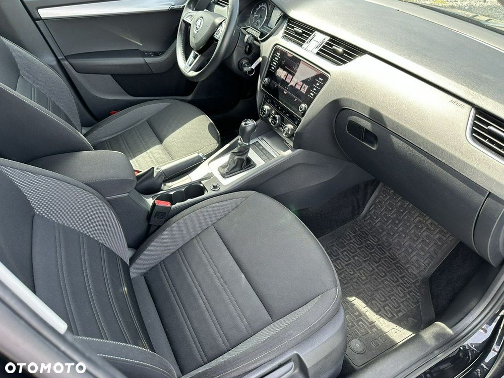 Skoda Octavia - 25