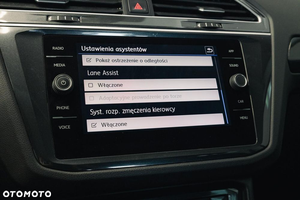 Volkswagen Tiguan - 23