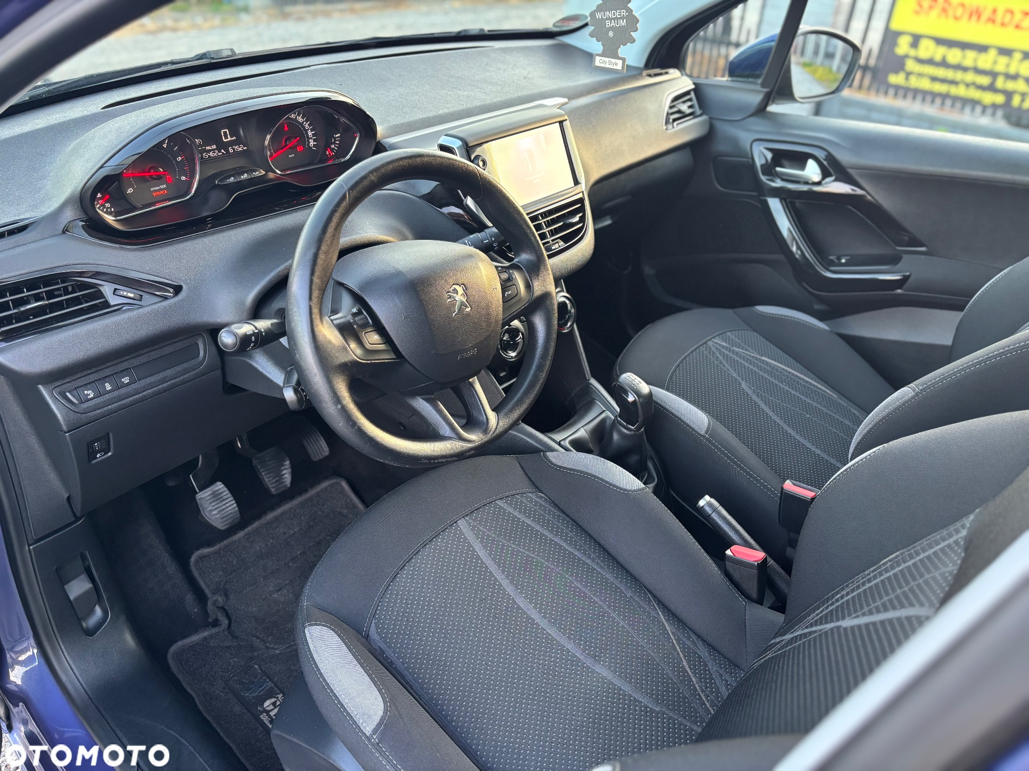Peugeot 208 - 7