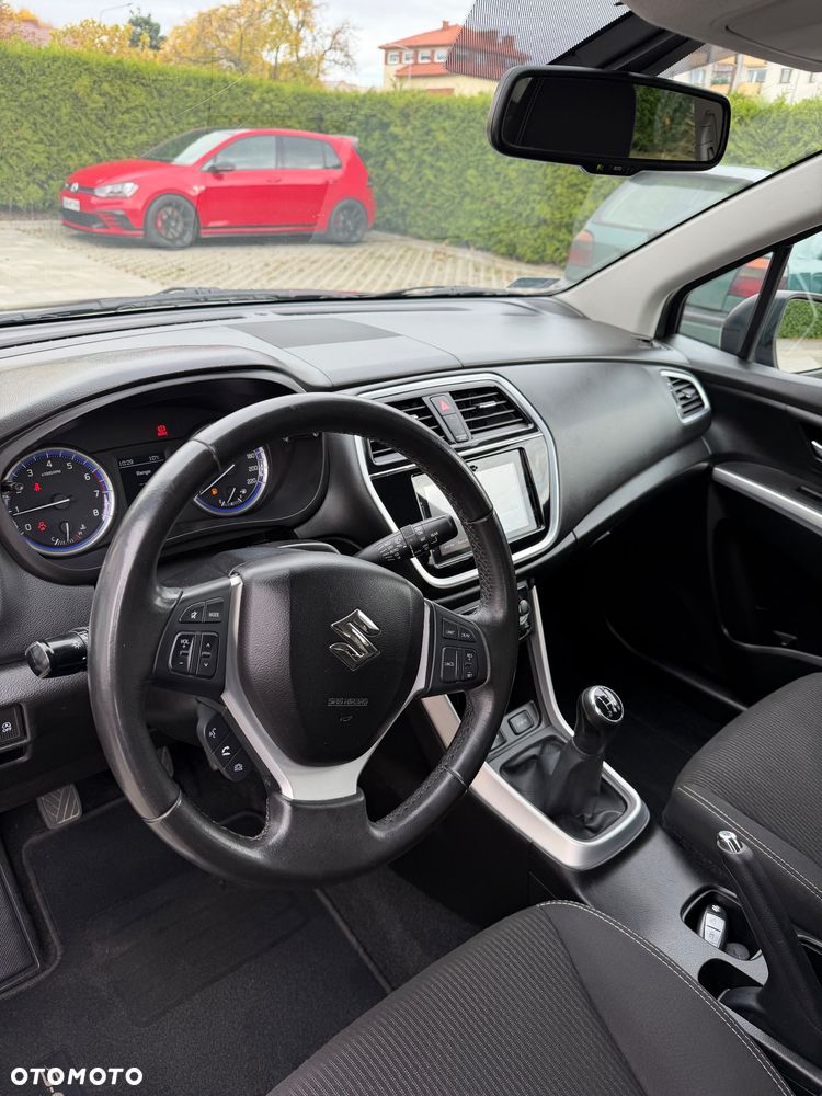 Suzuki SX4 S-Cross 1.0 T Premium - 10
