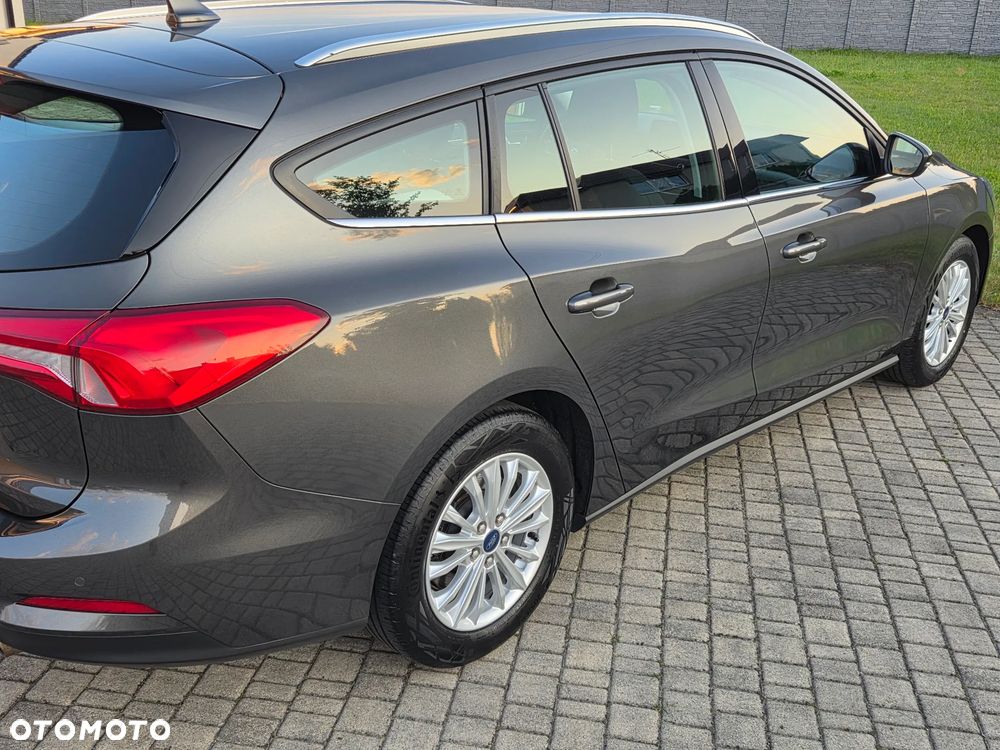 Ford Focus 2.0 EcoBlue Titanium Business - 35