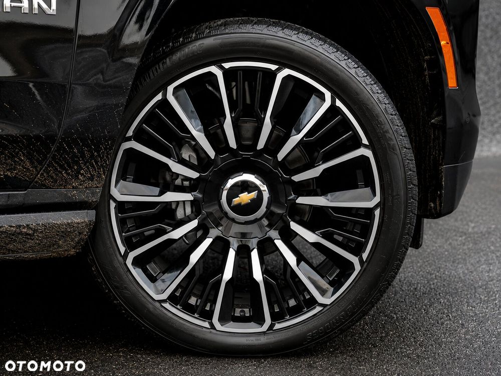 Chevrolet Suburban - 27