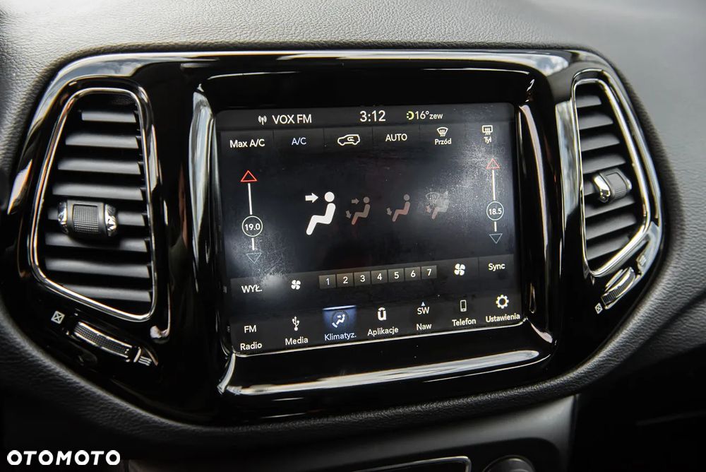 Jeep Compass 1.4 TMair Night Eagle FWD S&S - 23