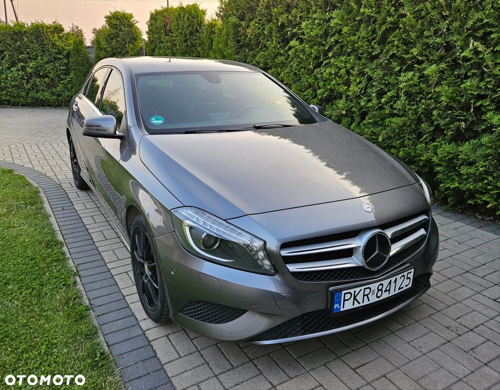 Mercedes-Benz Klasa A 200 (BlueEFFICIENCY) Urban - 2