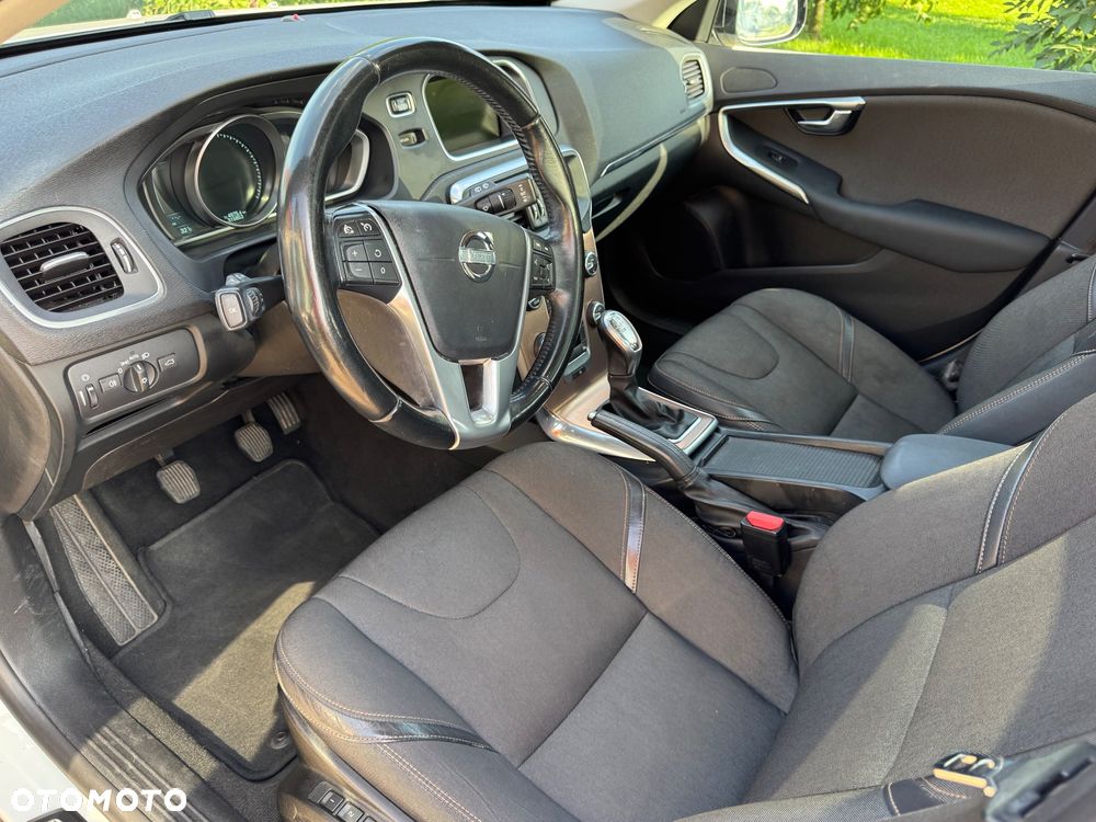 Volvo V40 D3 Summum - 4