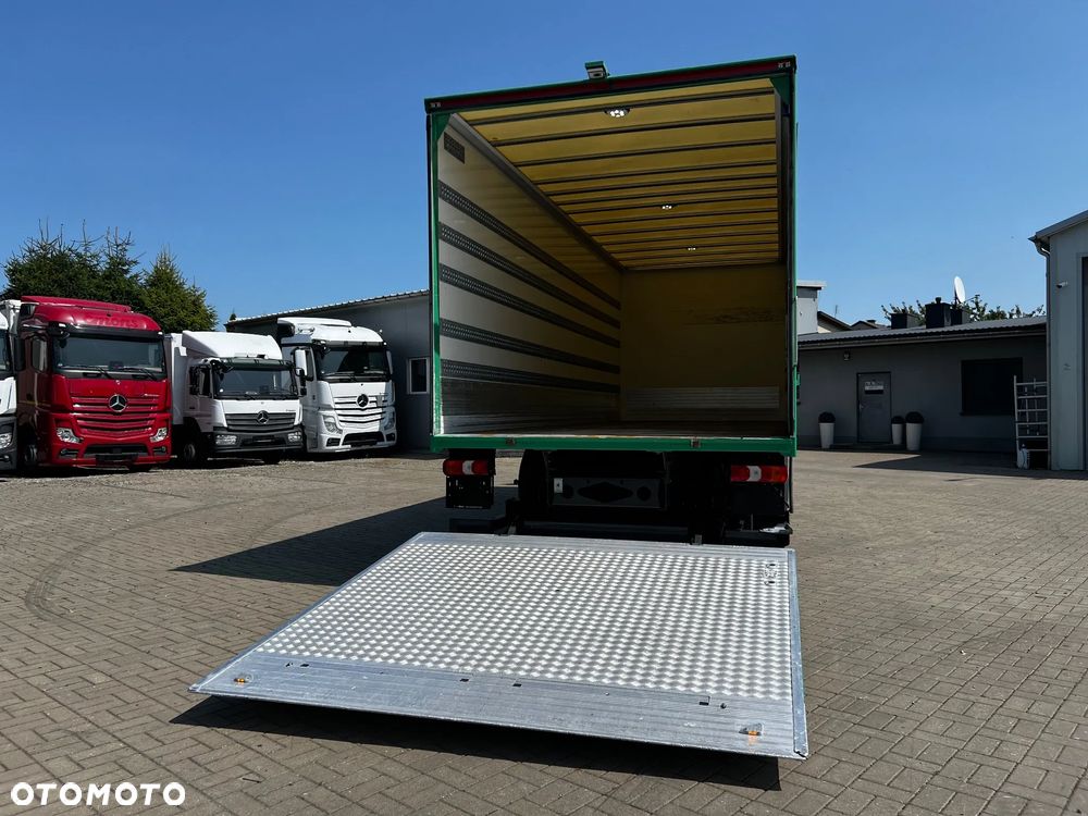 Mercedes-Benz ATEGO - 21