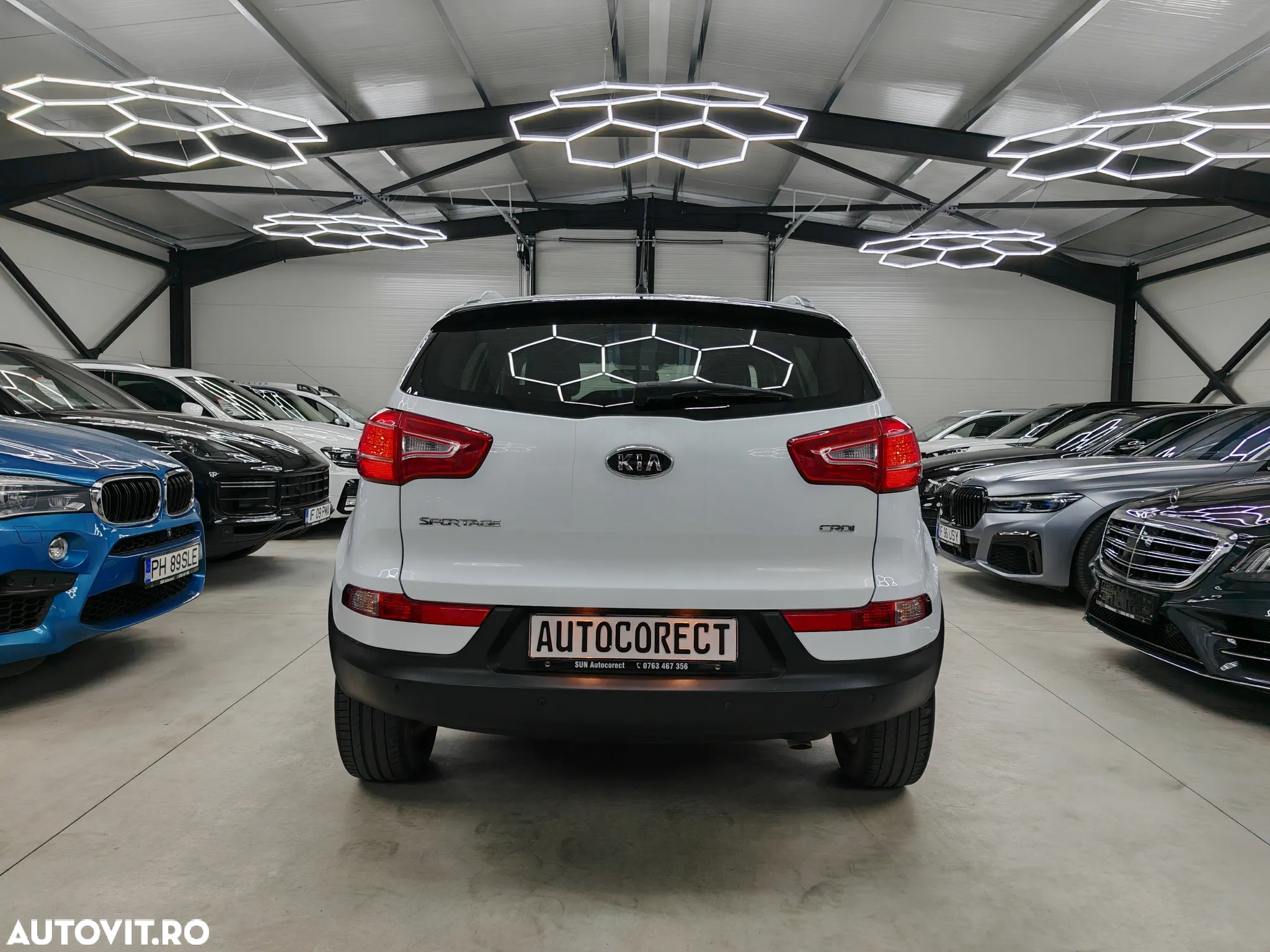 Kia Sportage 1.7 CRDI 2WD Dream-Team Edition - 30