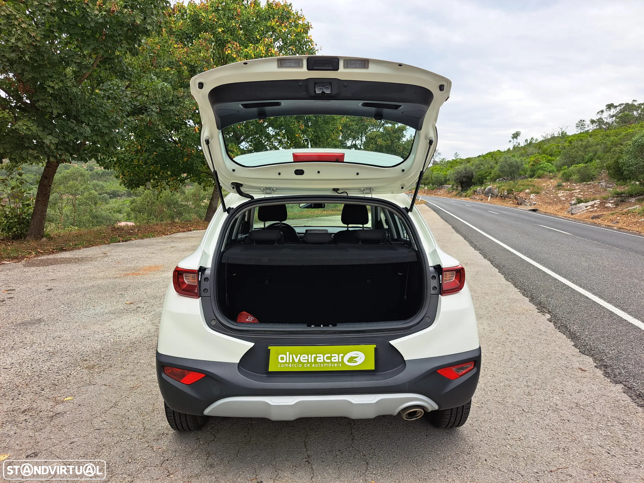 Kia Stonic 1.0 T-GDI Easy - 30