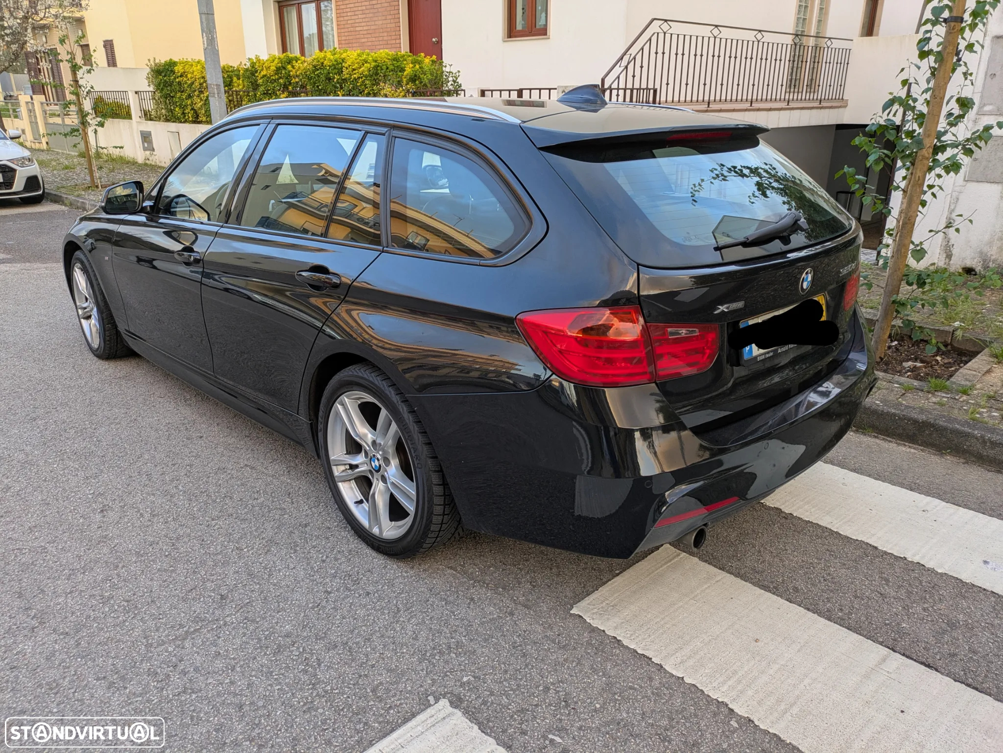 BMW 320 d Touring xDrive Pack M - 9
