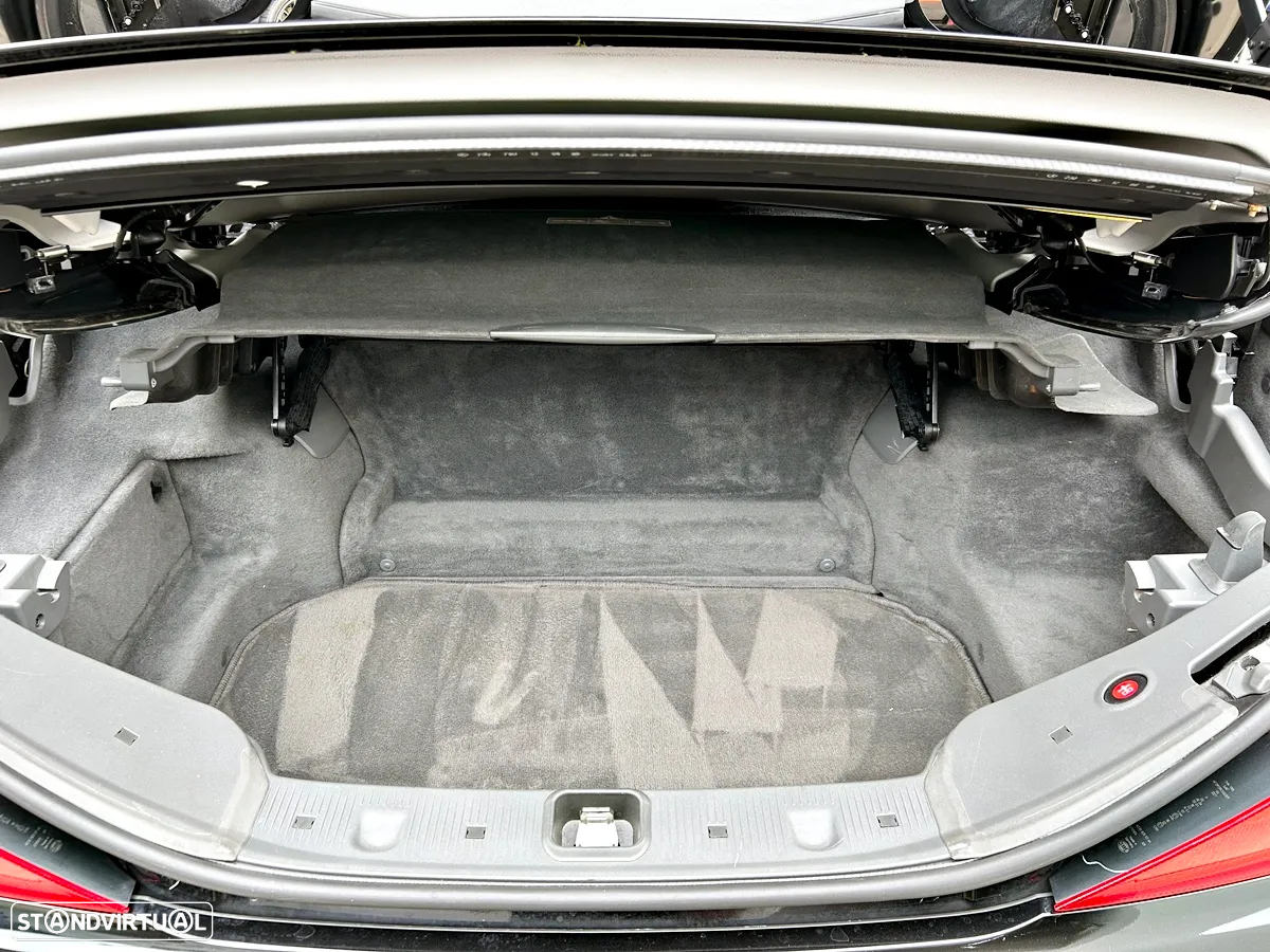 Mercedes-Benz SL 350 Auto - 30