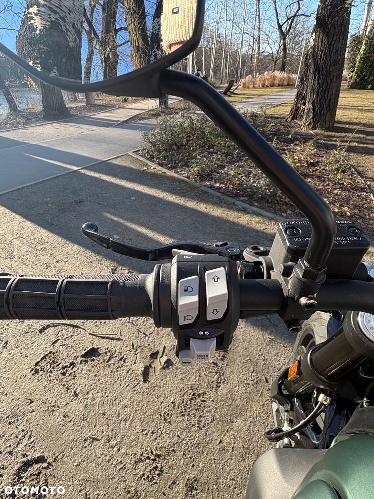 Ducati Scrambler - 16