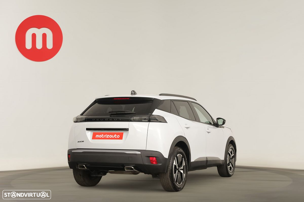 Peugeot 2008 1.2 PureTech Allure EAT8 - 4