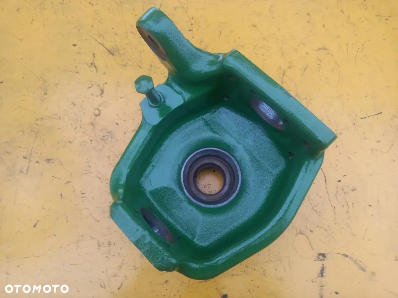 Zwrotnica lewa Dana Spicer 730/733 John Deere 6230 Premium - 3