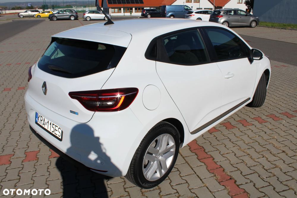 Renault Clio E-TECH 140 INTENS - 4