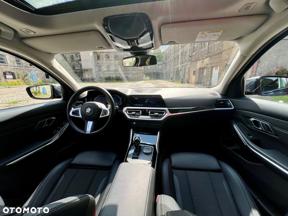 BMW Seria 3 330e PHEV xDrive - 15