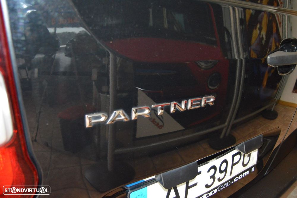 Peugeot Partner 1.5 BlueHDi Asphalt Longa - 25