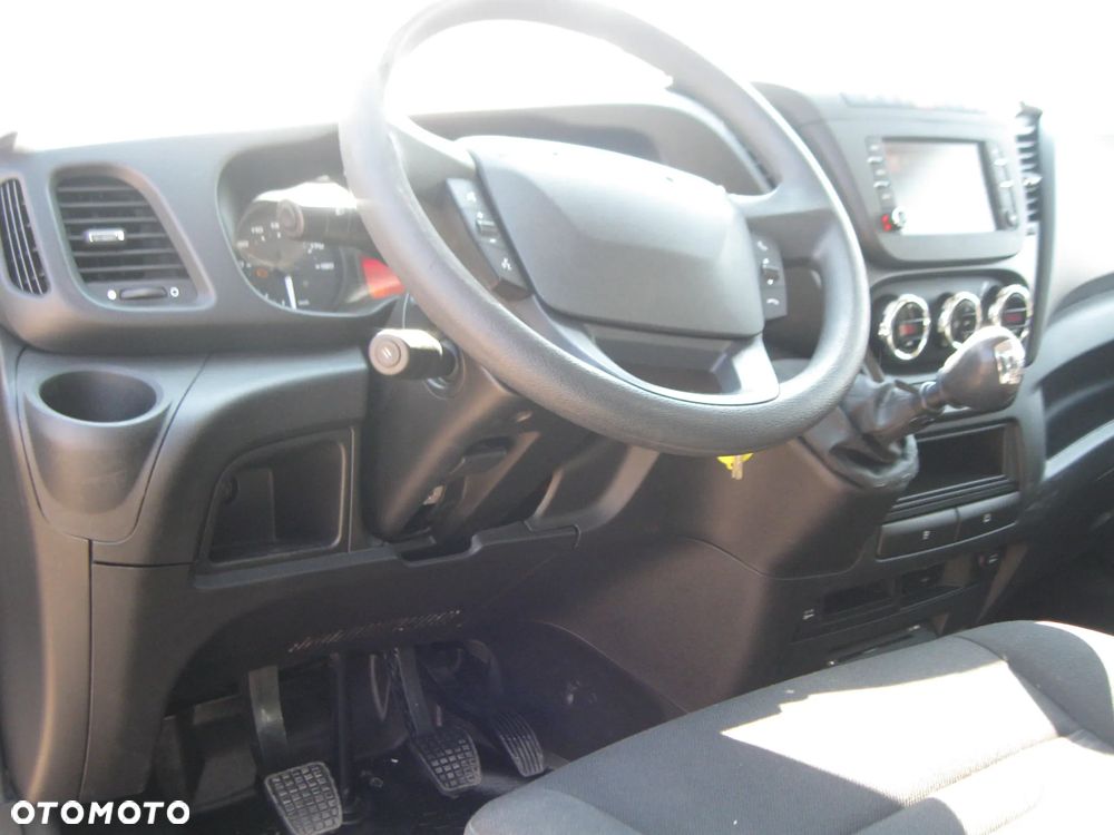 Iveco DAILY 35C17. WYWROTKA 4,30-M. KLIMA. NAWIGACJA - 14