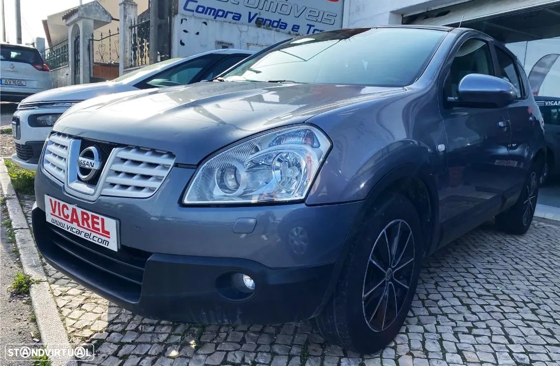 Nissan Qashqai 2.0 dCi Visia Business - 1
