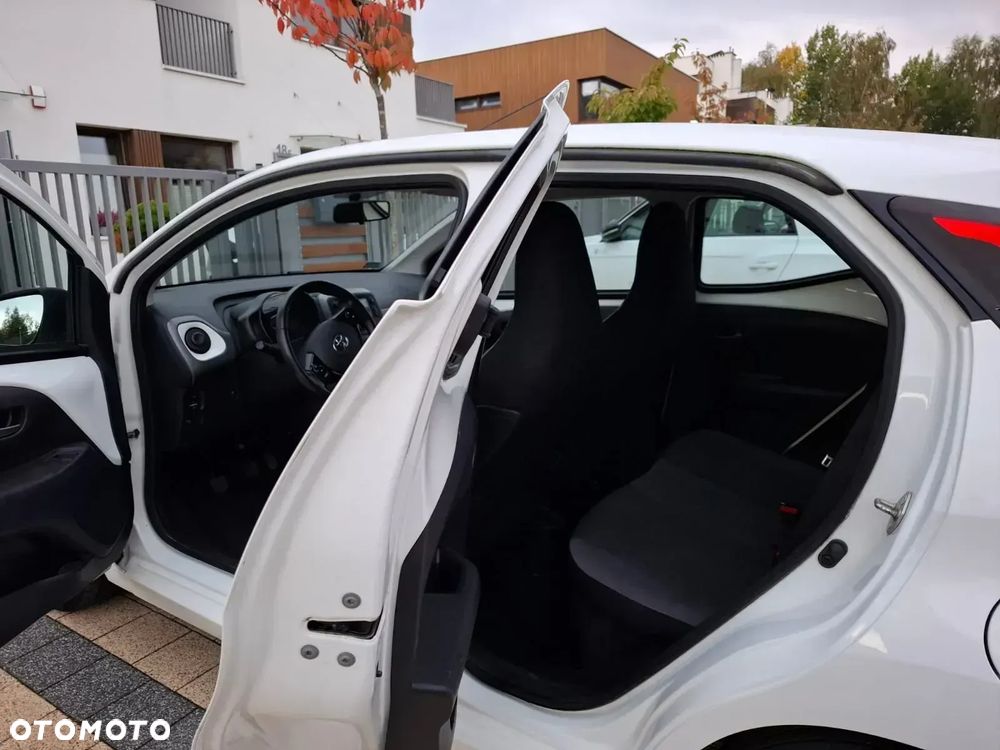Toyota Aygo 1.0 VVT-i Color Edition - 28