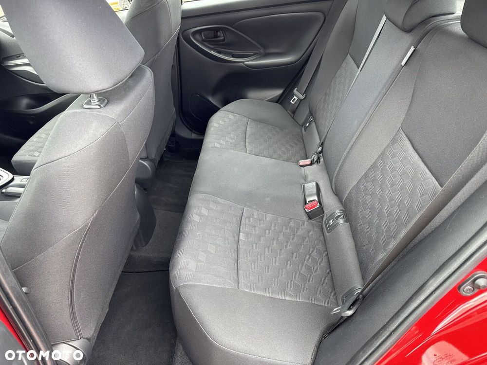 Toyota Yaris 1.5 Comfort CVT - 12