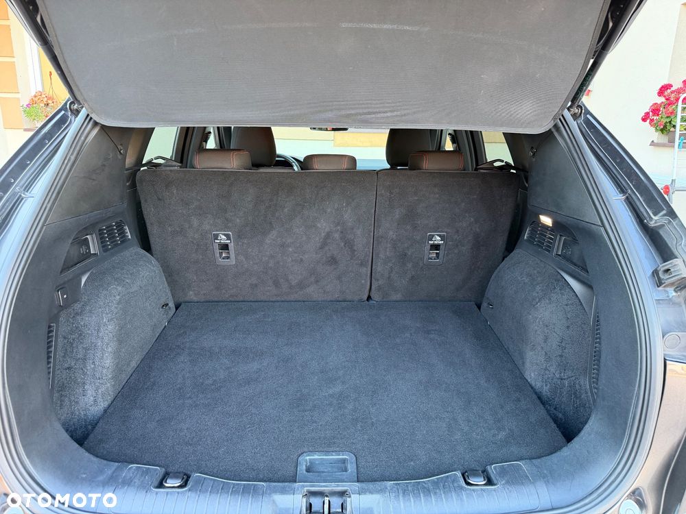 Ford Kuga - 25