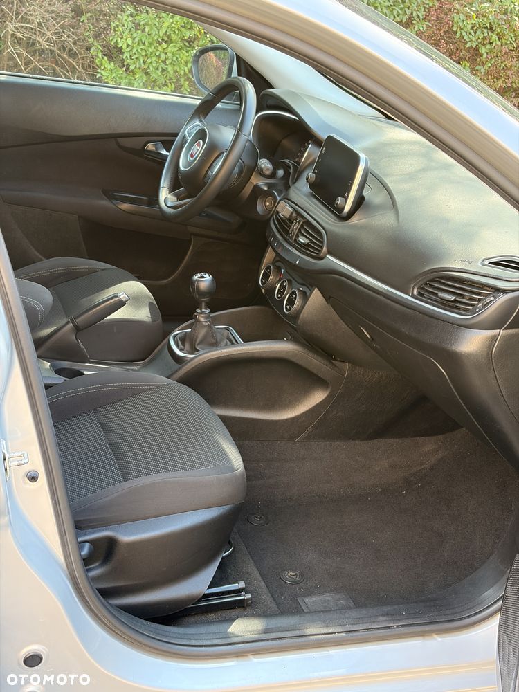 Fiat Tipo 1.4 T-Jet 16v Lounge - 19